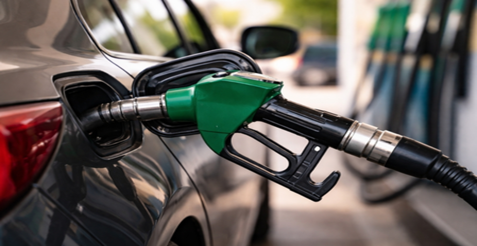 मध्य पूर्व संकट के बीच श्रीलंका ने पेट्रोल-डीजल की कीमतें 25 प्रतिशत तक बढ़ाई