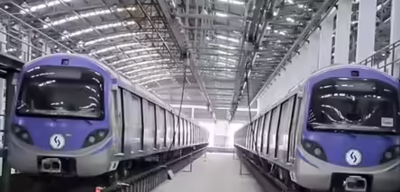 जयपुर मेट्रो में सुरक्षा की चूक, मेटल डिटेक्टर से आवाज तो आती पर सुनाई नहीं देती, भीड़-भाड़ और लापरवाही से खतरा बढ़ा