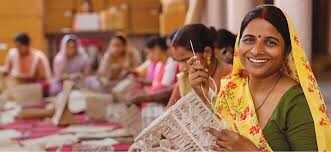 नारी न्याय सम्मेलन में उमड़ी भीड़, नई कार्यकारिणी ने ली शपथ; महिलाओं का जिला कलेक्ट्रेट तक रोष मार्च