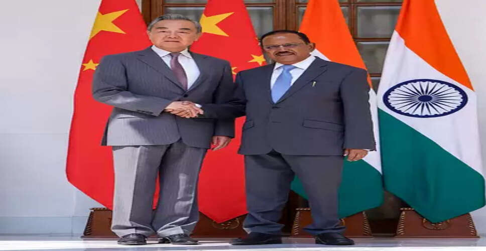 इस साल चीन और भारत के बीच संबंधों में हुए सुधार: चीनी विदेश मंत्री