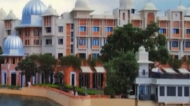 उदयपुर के फाइव स्टार होटल पर 10 लाख रुपये का जुर्माना, मानसिक हानि पर उपभोक्ता फोरम का फैसला