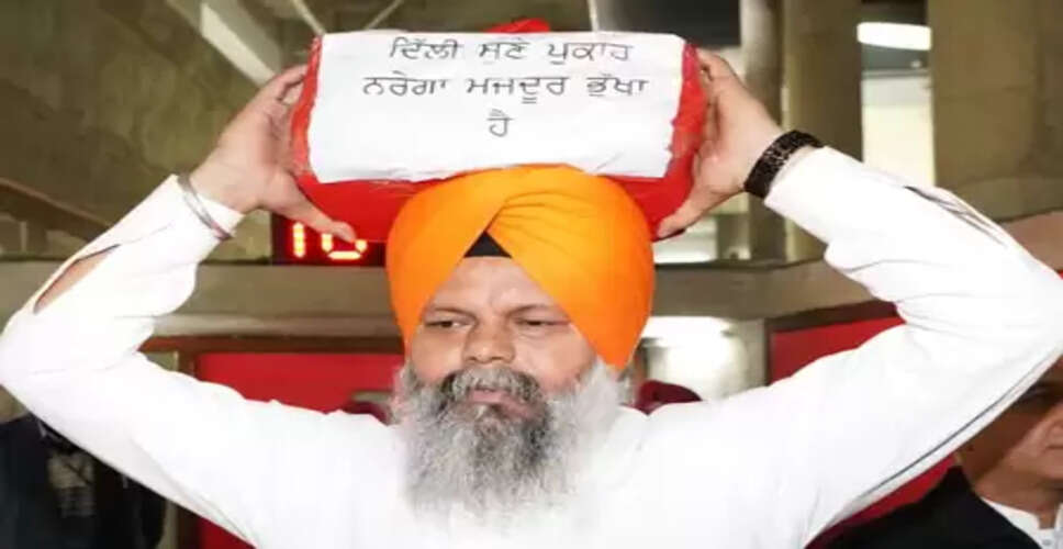 गरीबों को उनकी आजीविका के अधिकार से वंचित कर रही सरकार : हरपाल चीमा