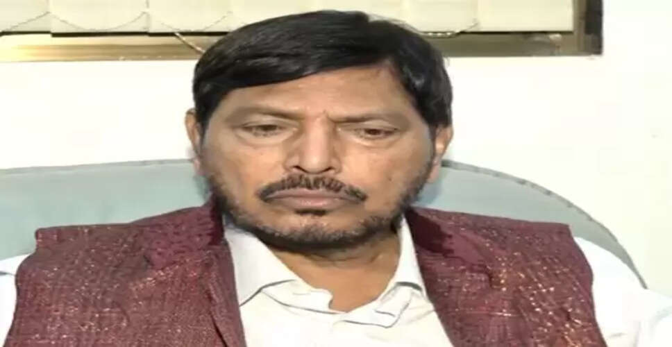 महाविकास अघाड़ी का काम केवल सवाल उठाना, निर्विरोध जीत स्वाभाविक प्रक्रिया का हिस्सा: रामदास आठवले