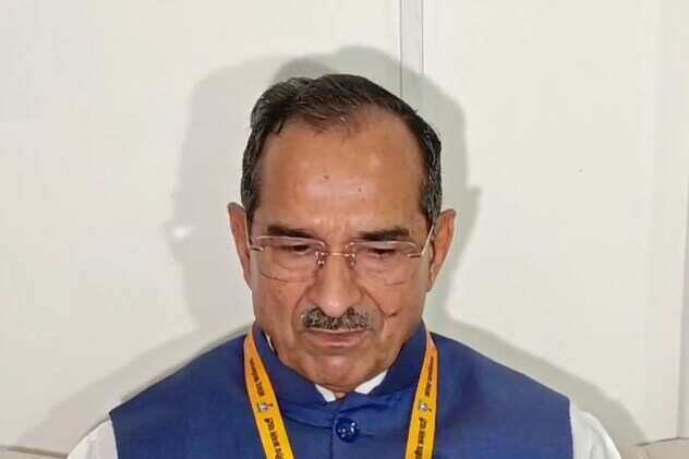 मदन राठौड़ का तीखा हमला, वीडियो में देखें बोले - कांग्रेस का जनाधार घट रहा, हार का ठीकरा EVM पर फोड़ती है