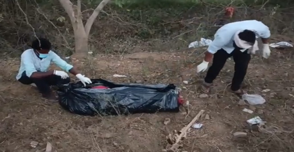 मध्य प्रदेश पुलिस ने मऊगंज में सड़ी-गली लाश बरामद की