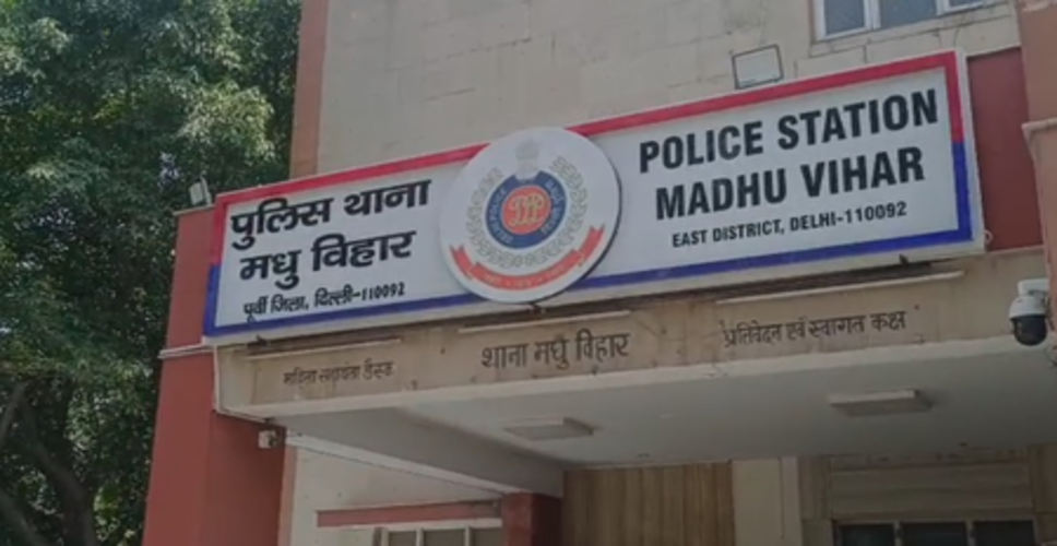 दिल्ली : मधु विहार पुलिस ने झपटमारी गिरोह का भंडाफोड़ किया, चार गिरफ्तार; दो मोबाइल और मोटरसाइकिल बरामद