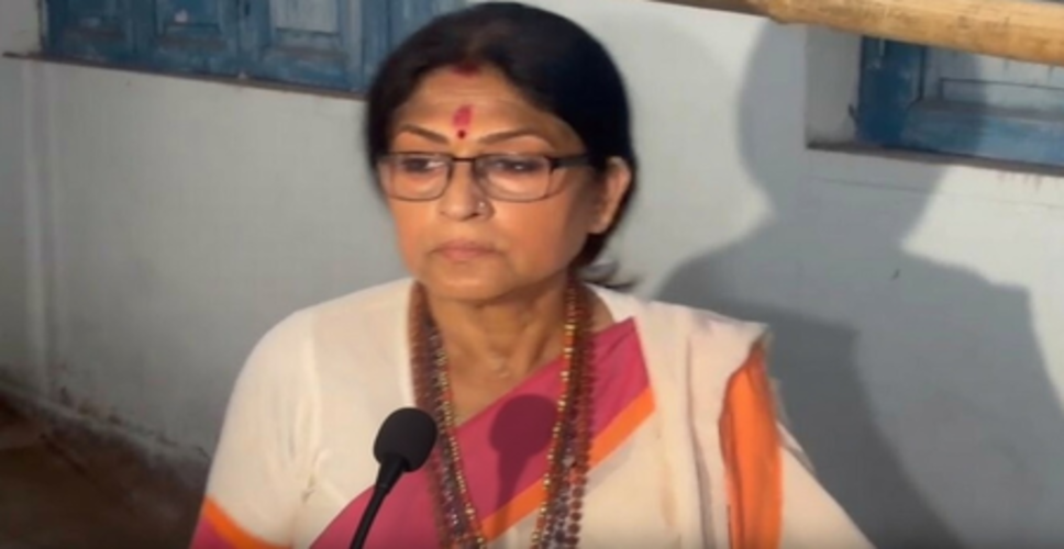 पश्चिम बंगाल : रूपा गांगुली ने डाला वोट, बोली- इस बार वोटिंग बेहद अहम