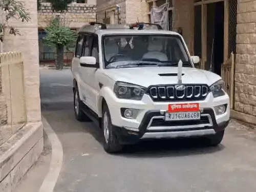 रणजी टीम में चयन के नाम पर 60 लाख रुपए ऐंठने का आरोप, 5 समेत अन्य लोगों पर केस दर्ज; 7.75 लाख की क्रिकेट किट भी दी