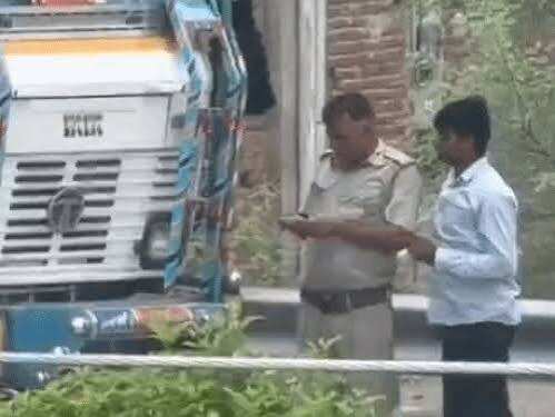 जयपुर रिंग रोड पर ट्रक ड्राइवरों से अवैध वसूली का वीडियो वायरल, परिवहन विभाग में मचा हड़कंप; जांच की मांग तेज