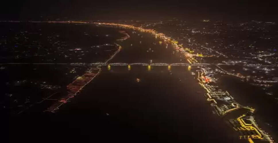 वाराणसी: देव दीपावली पर जगमगाए गंगा घाट, पीएम मोदी ने शेयर की मनमोहक तस्वीरें