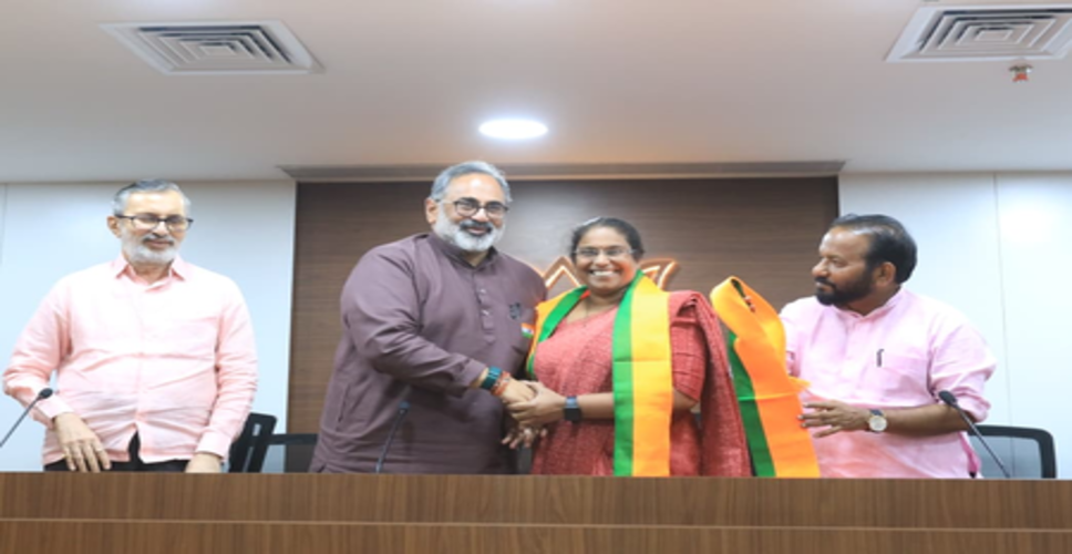 केरल : सीपीआईएम नेता स्मिता सुंदरेशन भाजपा में शामिल, वर्कला से एनडीए की उम्मीदवार बनीं