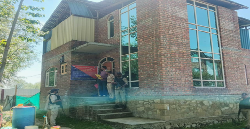 श्रीनगर पुलिस ने मादक पदार्थों के तस्करों की 3.5 करोड़ रुपये की संपत्ति किया जब्त