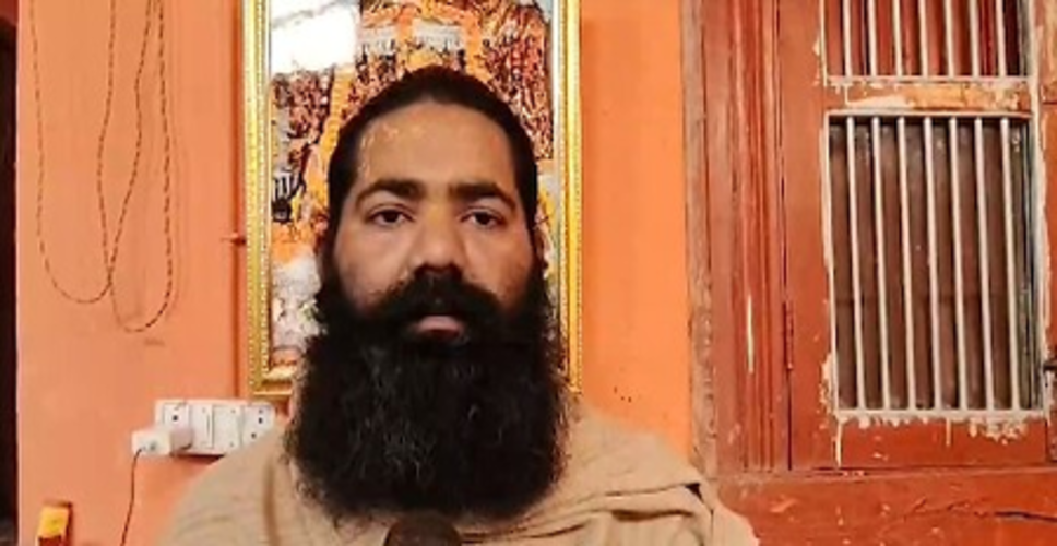 राम मंदिर चढ़ावा विवाद : महंत संजय दास को एसआईटी पर भरोसा, अभिषेक दास ने उठाया हनुमान प्रतिमा का मुद्दा