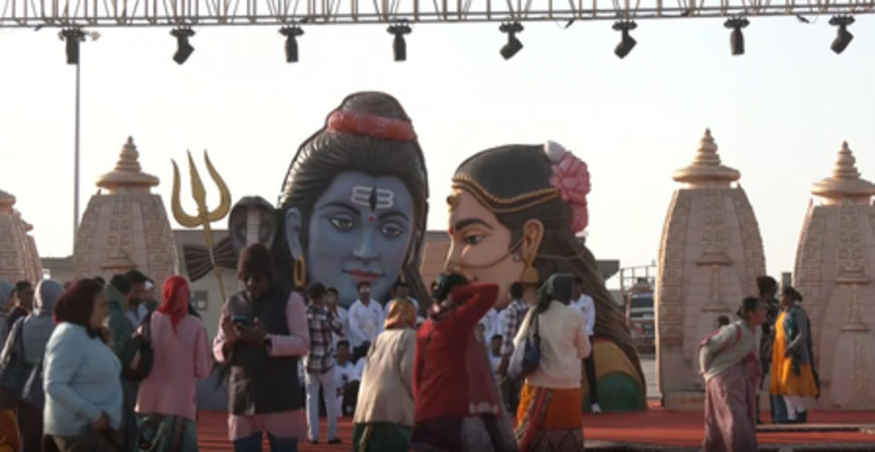 पीएम मोदी के गुजरात दौरे की तैयारी पूरी, मंत्री अर्जुन मोढवाडिया और जिलाधिकारी निलेश उपाध्याय ने दी जानकारी