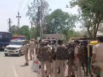 डूंगरपुर के सिंटेक्स मिल में लगी भीषण आग, वीडियो में जानें फायर ब्रिगेड 5 मिनट में पहुंची, एंबुलेंस को लगा आधा घंटा