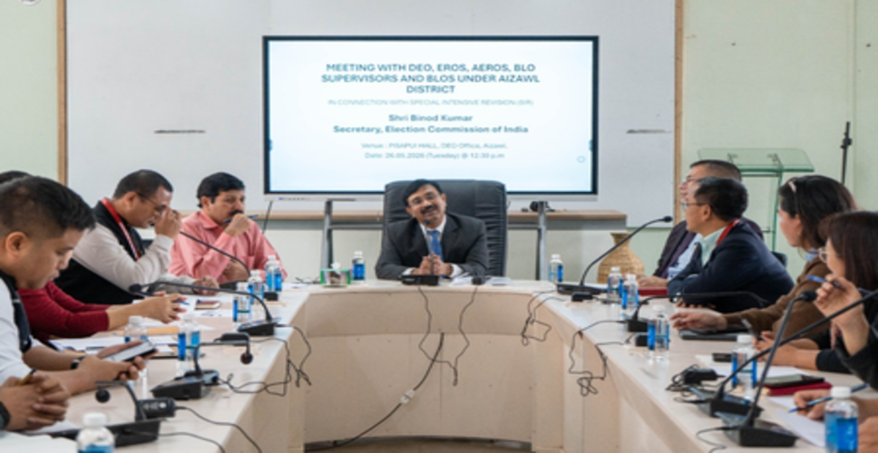 ईसीआई सचिव ने आइजोल में की एसआईआर तैयारियों की समीक्षा, मतदाता सूचियों को पारदर्शी बनाने पर जोर