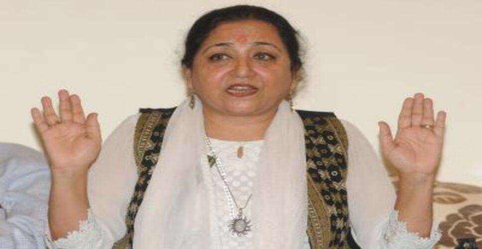 सोशल मीडिया पर भ्रामक सामग्री प्रसारित करने के आरोप में लेखिका मधु किश्वर के खिलाफ मामला दर्ज