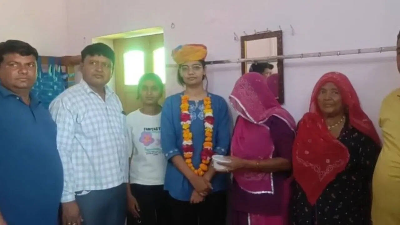 UPSC सिविल सर्विसेज 2025 का फाइनल रिजल्ट जारी, चित्तौड़गढ़ के अनुज अग्निहोत्री ने ऑल इंडिया टॉप किया