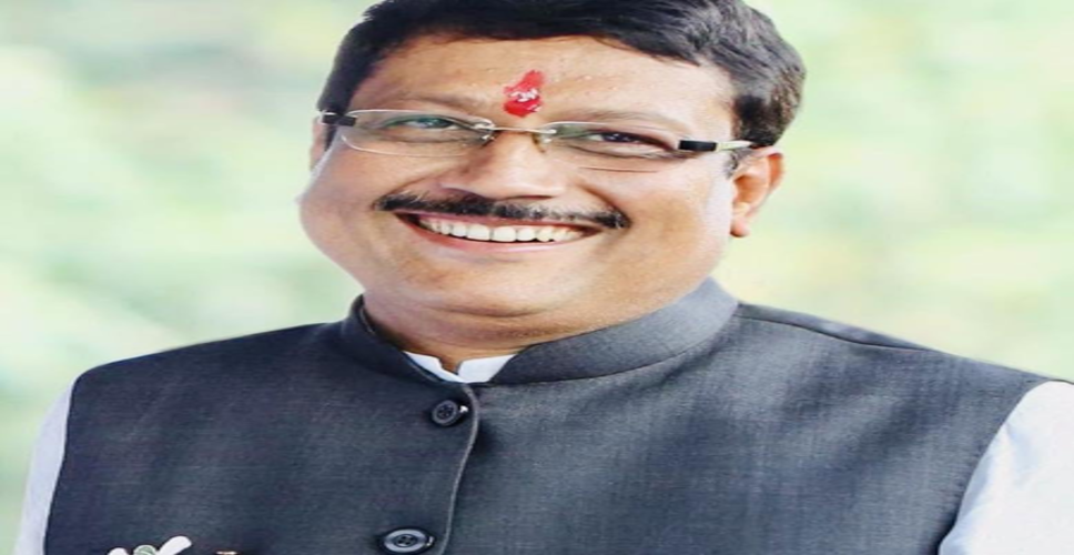 तृणमूल कांग्रेस के पूर्व विधायक सब्यसाची दत्ता उगाही और भ्रष्टाचार के आरोप में गिरफ्तार