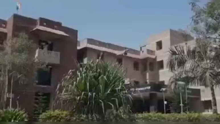 धर्मशास्‍त्र और ज्‍योत‍िष जैसे 6 पदों पर एक भी योग्‍य अभ्‍यर्थी नहीं म‍िला, परीक्षा में हो गए फेल