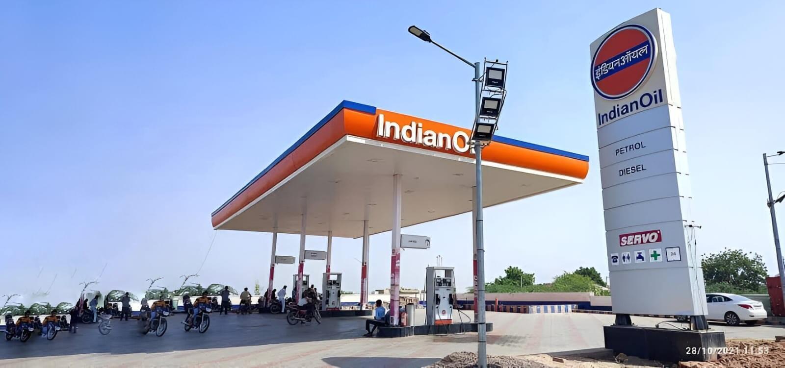 पेट्रोल पंप डीलर्स ने लगाए ऑयल लिमिट तय होने के आरोप, IOC ने कहा—कोई प्रतिबंध नहीं, फुटेज में देखें एसोसिएशन ने इंडियन ऑयल को लिखा लेटर