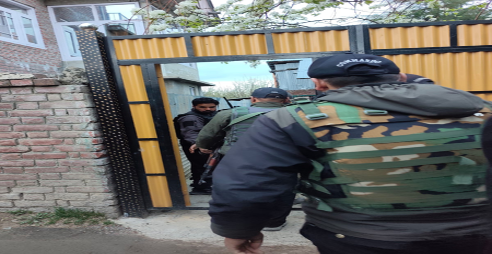 जम्मू-कश्मीर: सीआईके की बड़ी कार्रवाई, श्रीनगर और शोपियां समेत कई जगहों पर मारे छापे