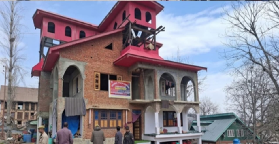 जम्मू-कश्मीर पुलिस की शोपियां में बड़ी कार्रवाई, ड्रग्स के धंधे से कमाकर बनाई गई प्रॉपर्टी जब्त