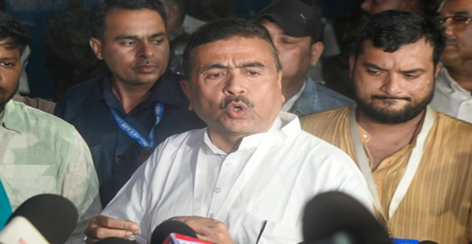 भवानीपुर स्ट्रॉन्ग रूम दौरे पर सियासी विवाद गहराया, सुवेंदु अधिकारी ने ममता बनर्जी के कदम को बताया ड्रामा