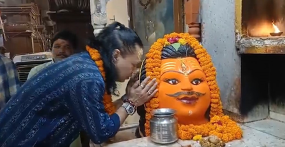 उज्जैन: बाबा महाकाल की शरण में पहुंचे सुप्रसिद्ध गायक कैलाश खेर