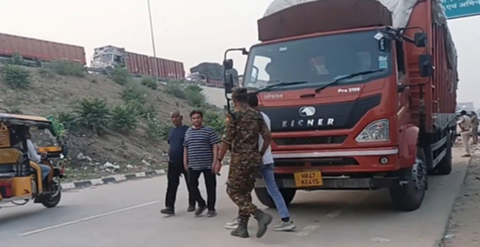 बिहार: जूट के बोरों में छिपाकर लाई जा रही भारी मात्रा में शराब बरामद, दो गिरफ्तार