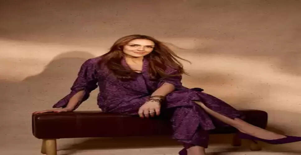 धर्मेंद्र के निधन के बाद सोशल मीडिया से ब्रेक नहीं ले पा रहीं ईशा देओल, बताई पीछे की वजह