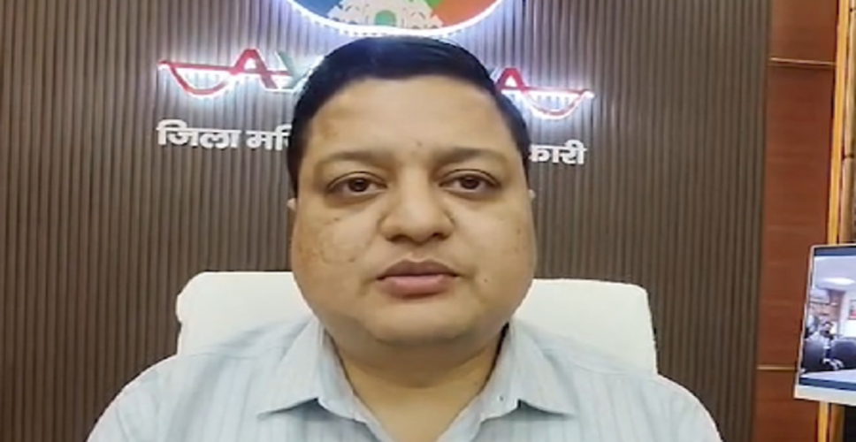 अयोध्या में नवरात्रि और रामनवमी को लेकर तैयारियां शुरू, भक्तों के सुलभ दर्शन के लिए प्रशासन ने की बैठक