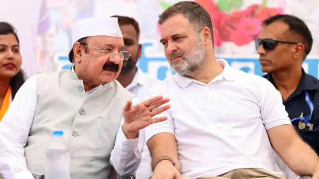 रायबरेली में राहुल गांधी का तीखा हमला: RSS, सरकार और अर्थव्यवस्था पर लगाए गंभीर आरोप