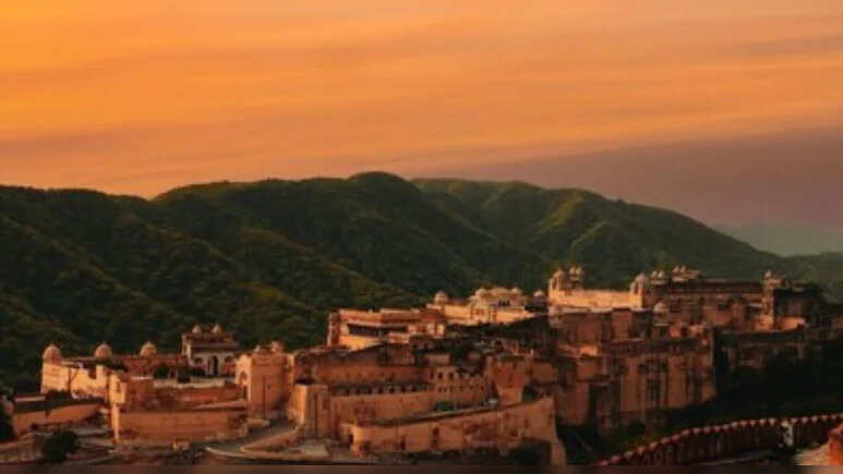 राजस्‍थान में चटक धूप से चढ़ा पारा, बाड़मेर में तापमान 39 ड‍िग्री के पार