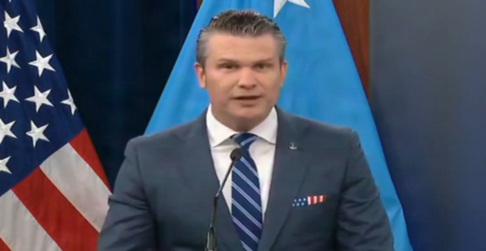 ईरान के पास सुनहरा भव&zwj;िष्&zwj;य चुनने का मौका, नादानी की तो सब खत्&zwj;म हो जाएगा: अमेरिकी युद्ध सचिव