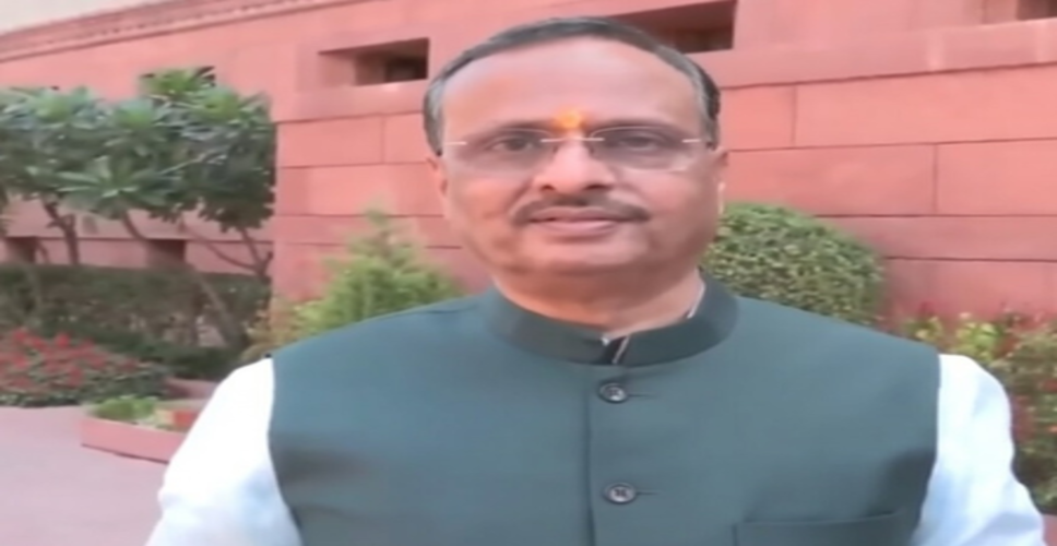 भाजपा नेताओं का विपक्ष पर तंज, कहा-27 साल तक महिलाओं को रोका, अब भी अड़ंगा डाल रहा विपक्ष