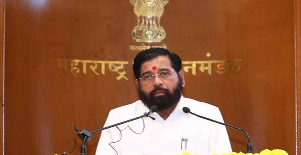 एकनाथ शिंदे ने उद्धव ठाकरे पर कसा तंज, कहा- उनका हाल &lsquo;तुम लड़ो, हम कपड़े संभालते हैं&rsquo; जैसा