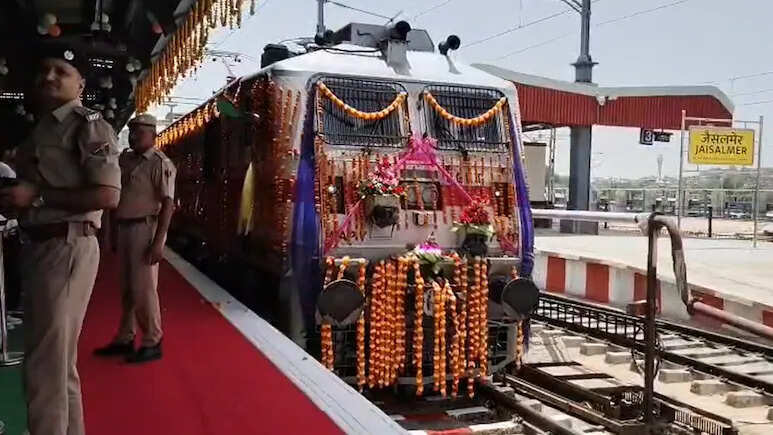 जैसलमेर को रेलवे की बड़ी सौगात: 67 करोड़ का कोच केयर कॉम्प्लेक्स शुरू, नई जैसलमेर–अहमदाबाद ट्रेन सेवा का भी शुभारंभ
