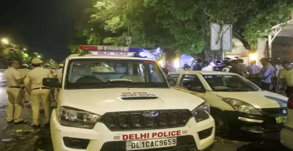 दिल्ली: छात्र से चाकू की नोक पर लूट का मामला सुलझा, चार नाबालिग पकड़े गए