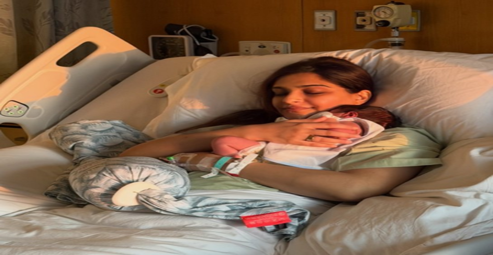 आप सभी का काम शब्दों से परे...मां बनी सोनम कपूर ने हॉस्पिटल की टीम का जताया आभार