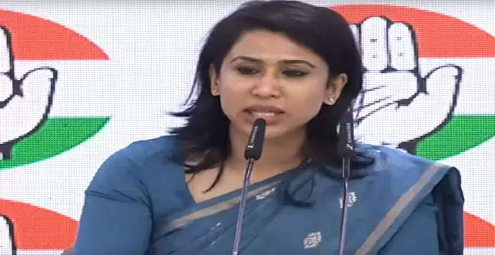 'महिलाओं को सिर्फ 9 टिकट', केरल चुनाव से पहले कांग्रेस की लिस्ट पर शमा मोहम्मद नेता ने जताई चिंता