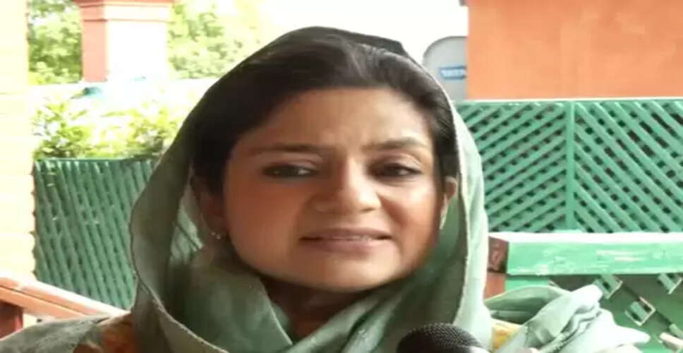 गिरिराज सिंह पर इल्तिजा मुफ्ती का पलटवार, 'इतनी गंदी सोच सिर्फ फिनाइल से साफ हो सकती है'