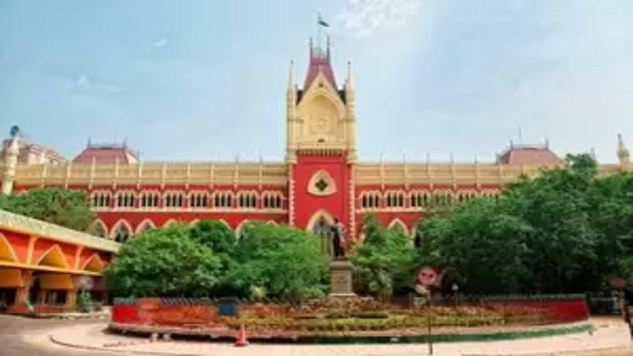 पश्चिम बंगाल में जाति प्रमाण पत्रों के वेरिफिकेशन पर हाईकोर्ट ने लगाई अंतरिम रोक
