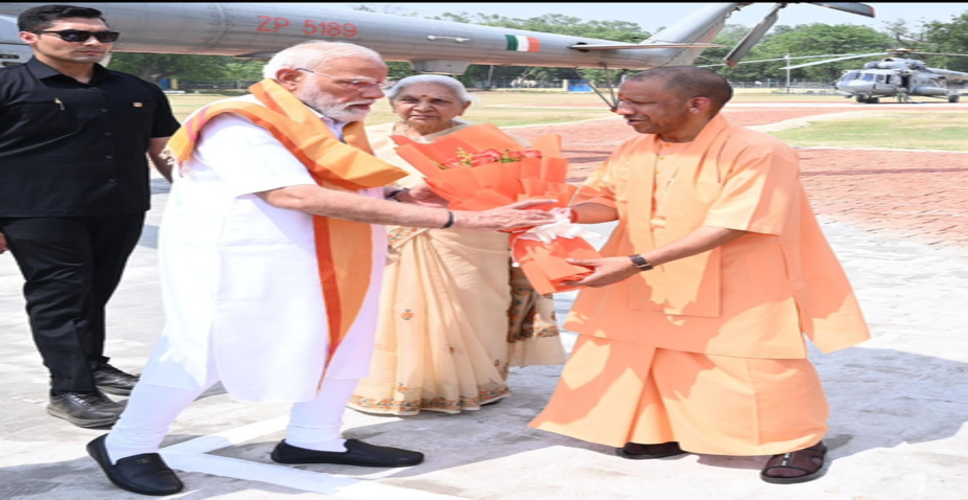 काशी में महिला शक्ति का महासंगम: पीएम मोदी का भव्य स्वागत, 163 परियोजनाओं की सौगात