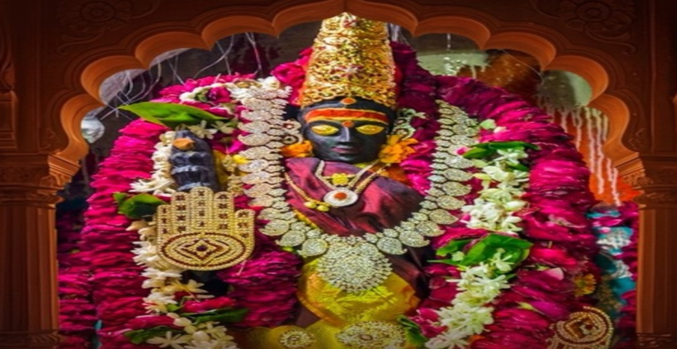 नवरात्रि विशेष: शिवनगरी काशी का शक्तिपीठ, जहां गिरे थे माता सती के &lsquo;कर्णफूल&rsquo;, गर्भगृह में हैं चल-अचल दो प्रतिमाएं