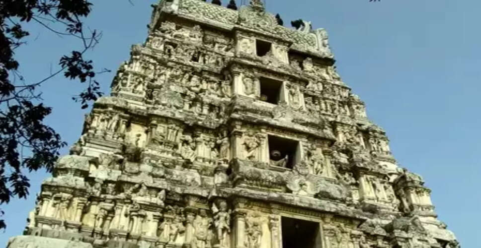 रहस्यों से भरा है छाया सोमेश्वर मंदिर, शिवलिंग के पीछे दिखती है मनुष्य की परछाई!