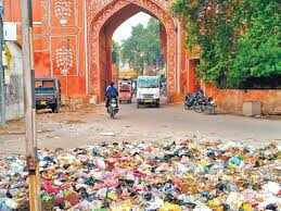 जयपुर में तेज रफ्तार कार का कहर: नाकाबंदी में पुलिसकर्मी को टक्कर, गंभीर घायल, फुटेज में देंखे आरोपी शराब के नशे में गिरफ्तार