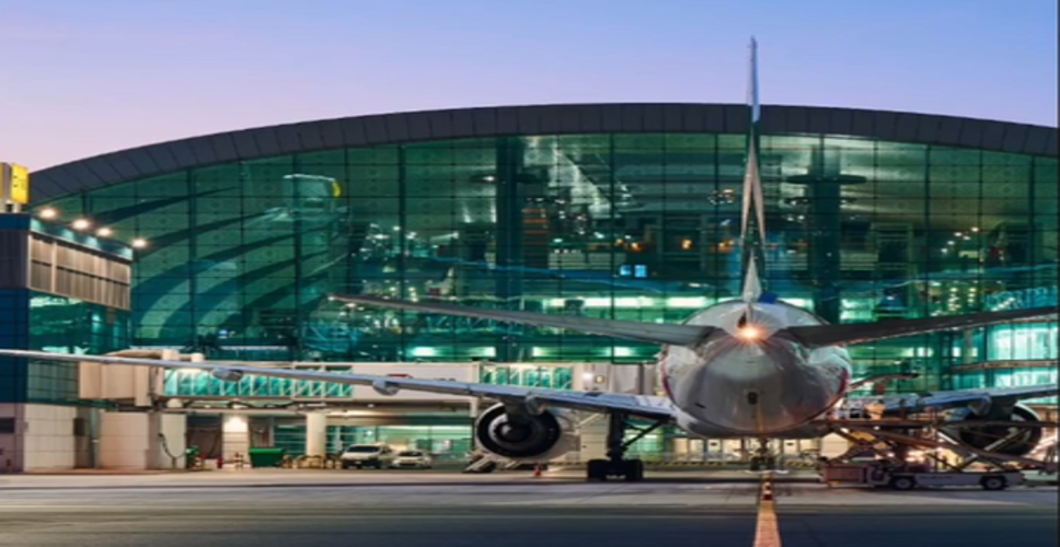 दुबई एयरपोर्ट पर हवाई उड़ानें आंशिक रूप से बहाल