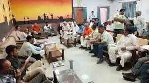वीडियो में देंखे बीकानेर रेलवे स्टेशन पर मुरलीधर व्यास की मूर्ति हटाने के विवाद में कांग्रेस और भाजपा नेता एकजुट