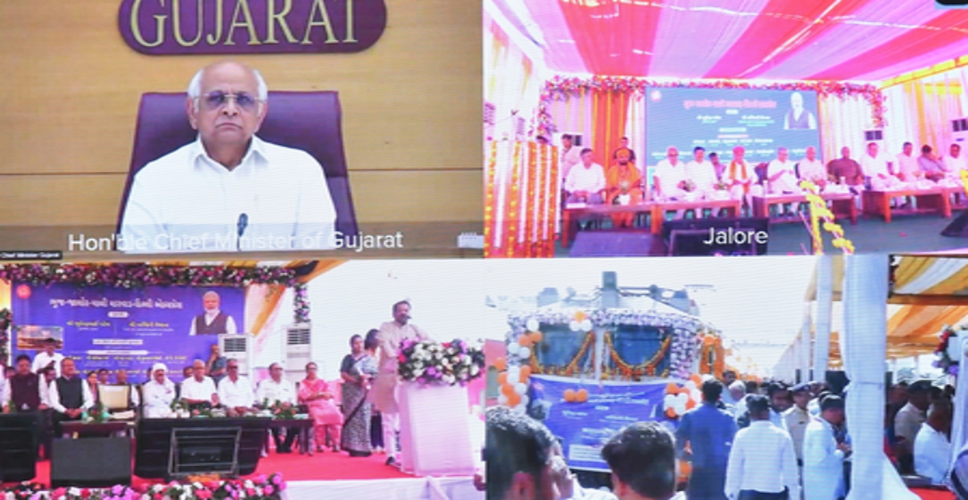 भुज-दिल्ली एक्सप्रेस सेवा शुरू होने से कच्छ को दिल्ली से सीधा रेल संपर्क मिला